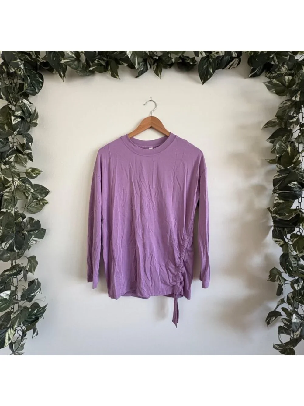 Lululemon Athletic Side Cinch Long Sleeve Crewneck Shirt Purple Women’s Sz 4